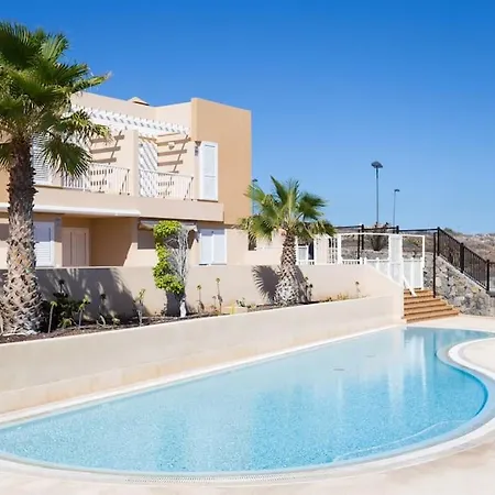 Apartamento Con Piscina Y Playa