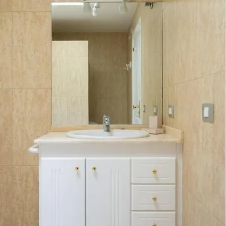 Apartamento Con Piscina Y Playa Apartment